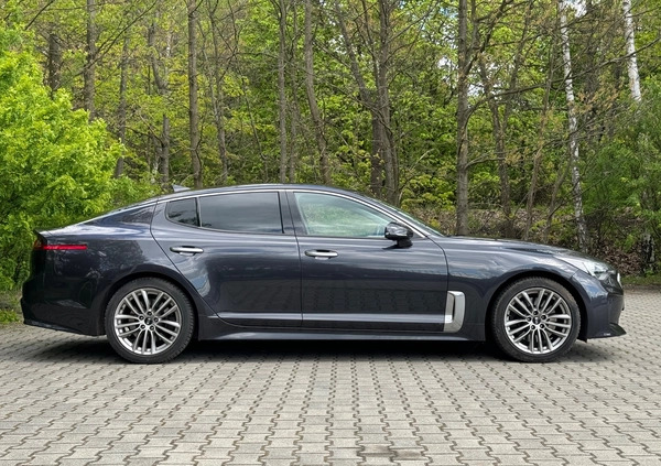 Kia Stinger cena 103000 przebieg: 96132, rok produkcji 2018 z Katowice małe 232